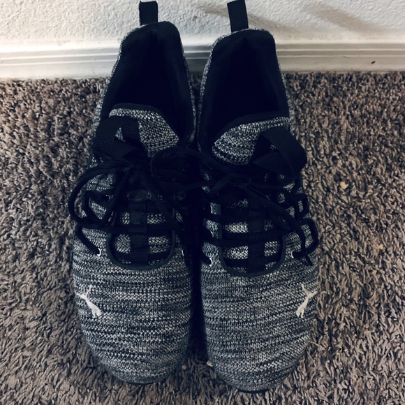 men's puma axelion knit sneakers